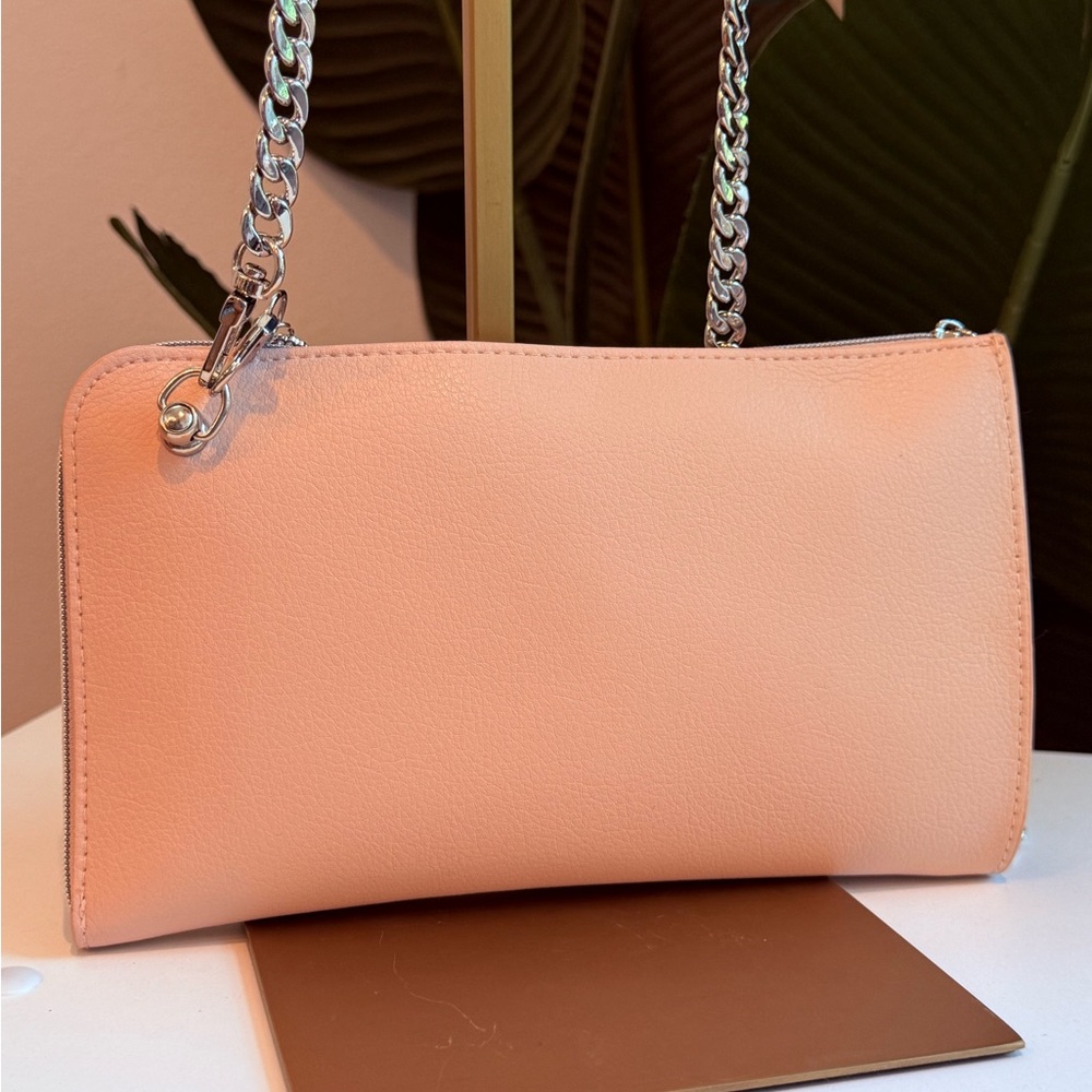 Dior - Picture 10 of 10